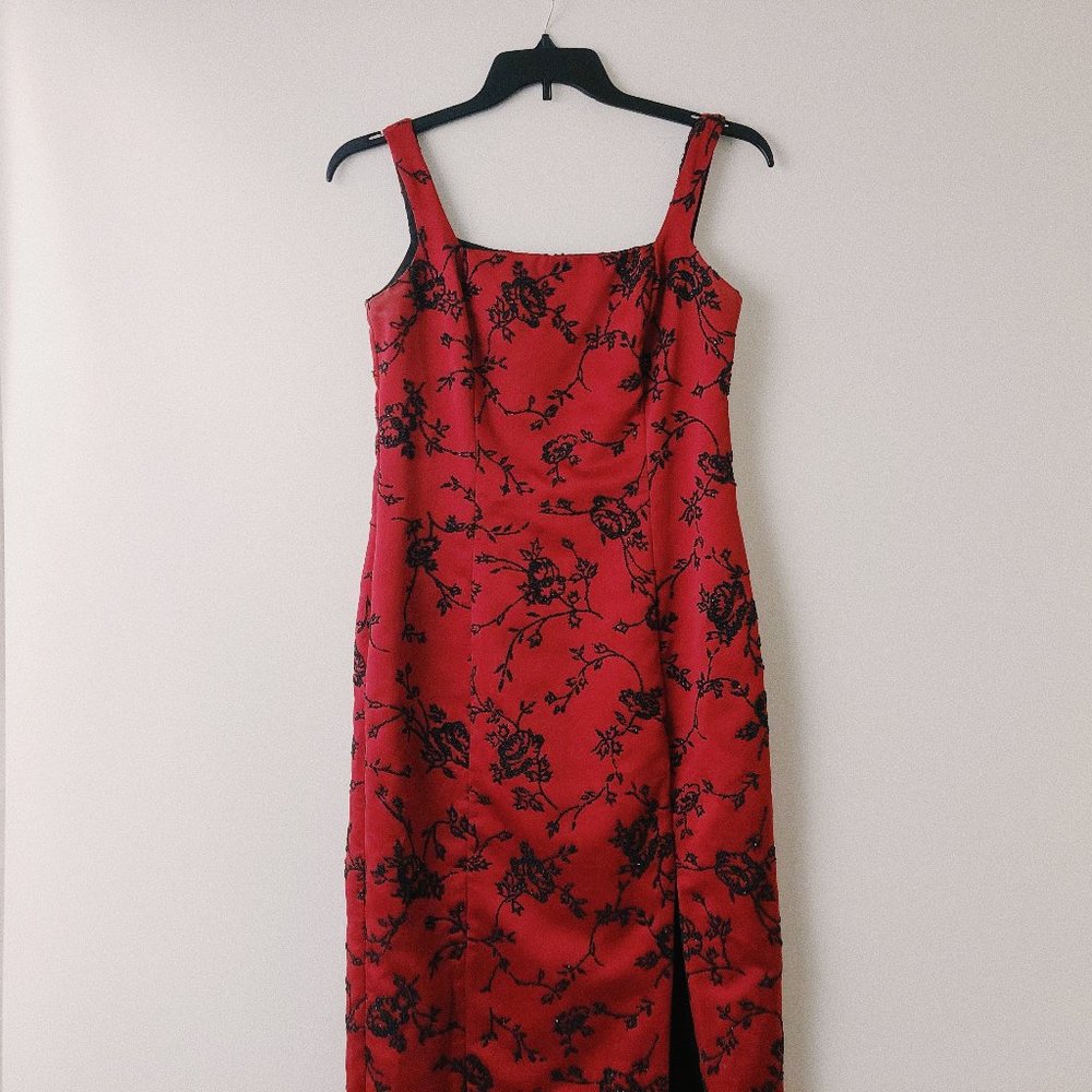 Red and black beaded y2k gown Jeffrey and Dara